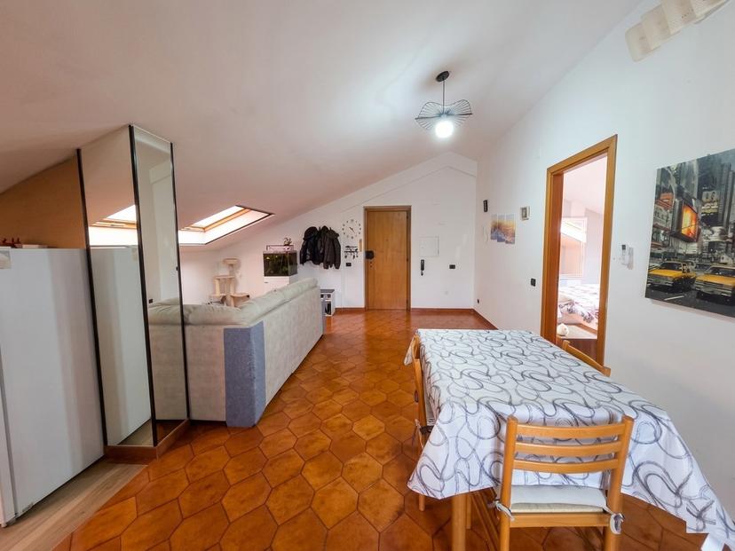 Trilocale in Via Cilea  4, Castrolibero — foto 2 di 5