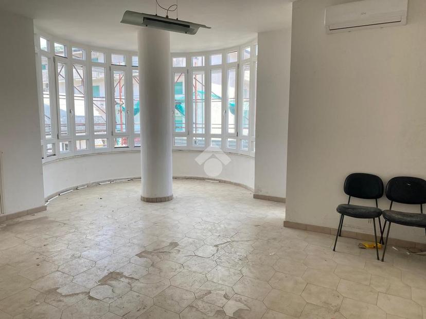 Quadrilocale in Via Ferdinando 1° d'Aragona 125, Santa Maria a Vico — foto 2 di 5
