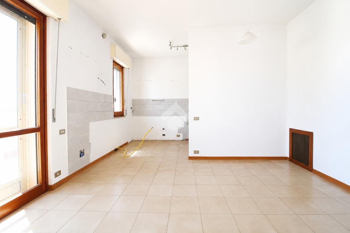 Villa in Traversa Sechini 10, Giulianova