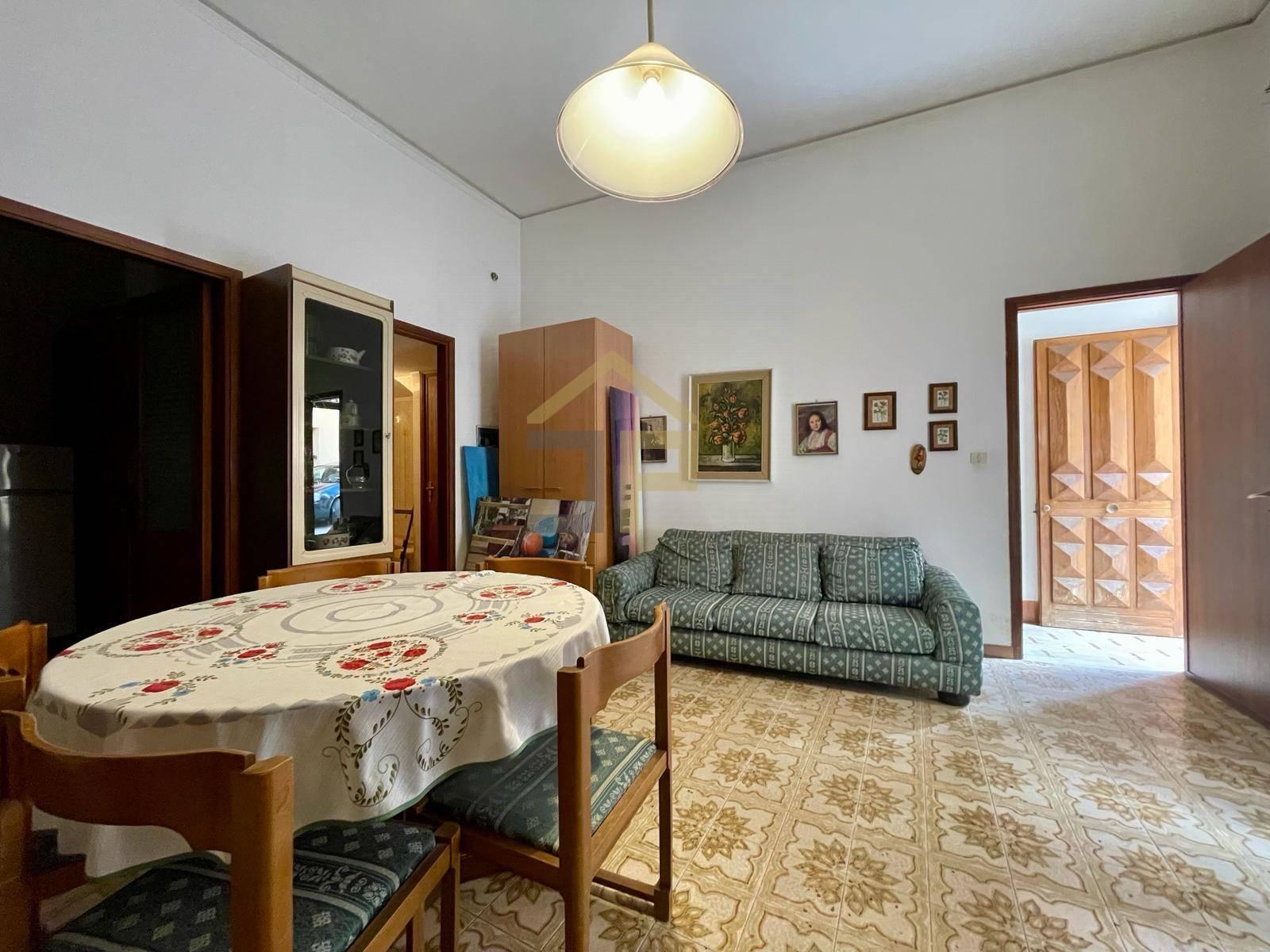 Casa indipendente in Via Generale Michele di Gaetano, Castellammare del Golfo