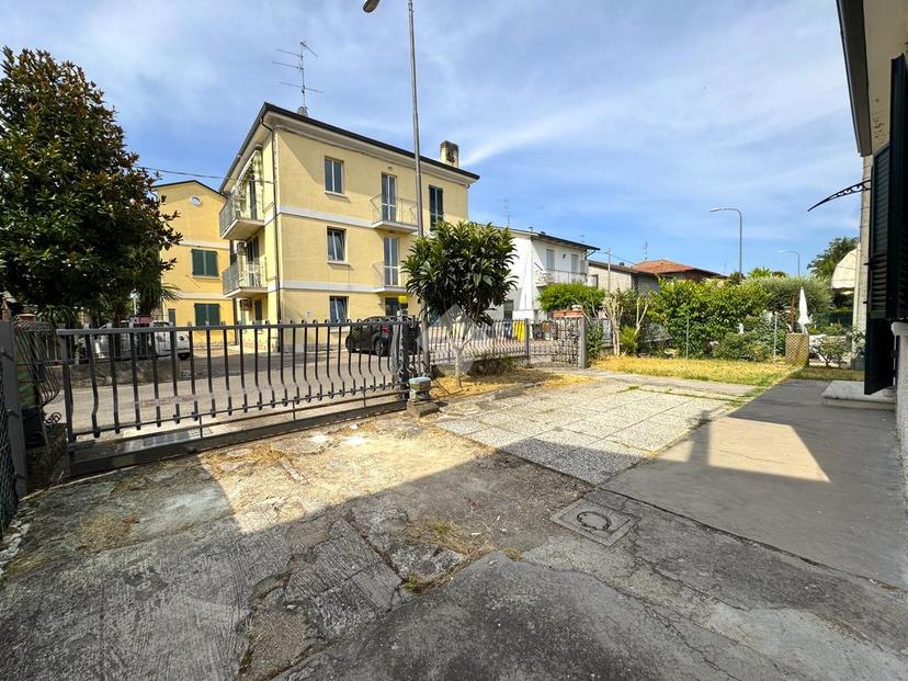 Casa indipendente in Via Cristoforo Scanello 17, Forlì — foto 2 di 5