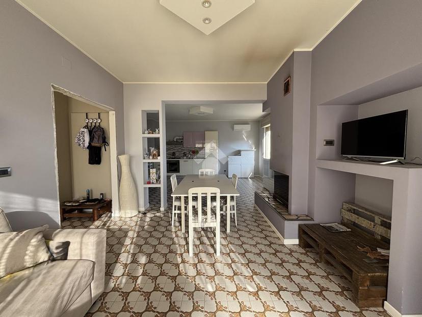 Casa indipendente in Via C. di Giosia 10, Cellino Attanasio — foto 2 di 5