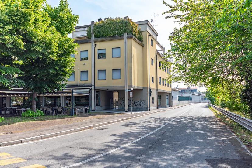 Trilocale in Largo Salvo d'Acquisto, 23, Lainate