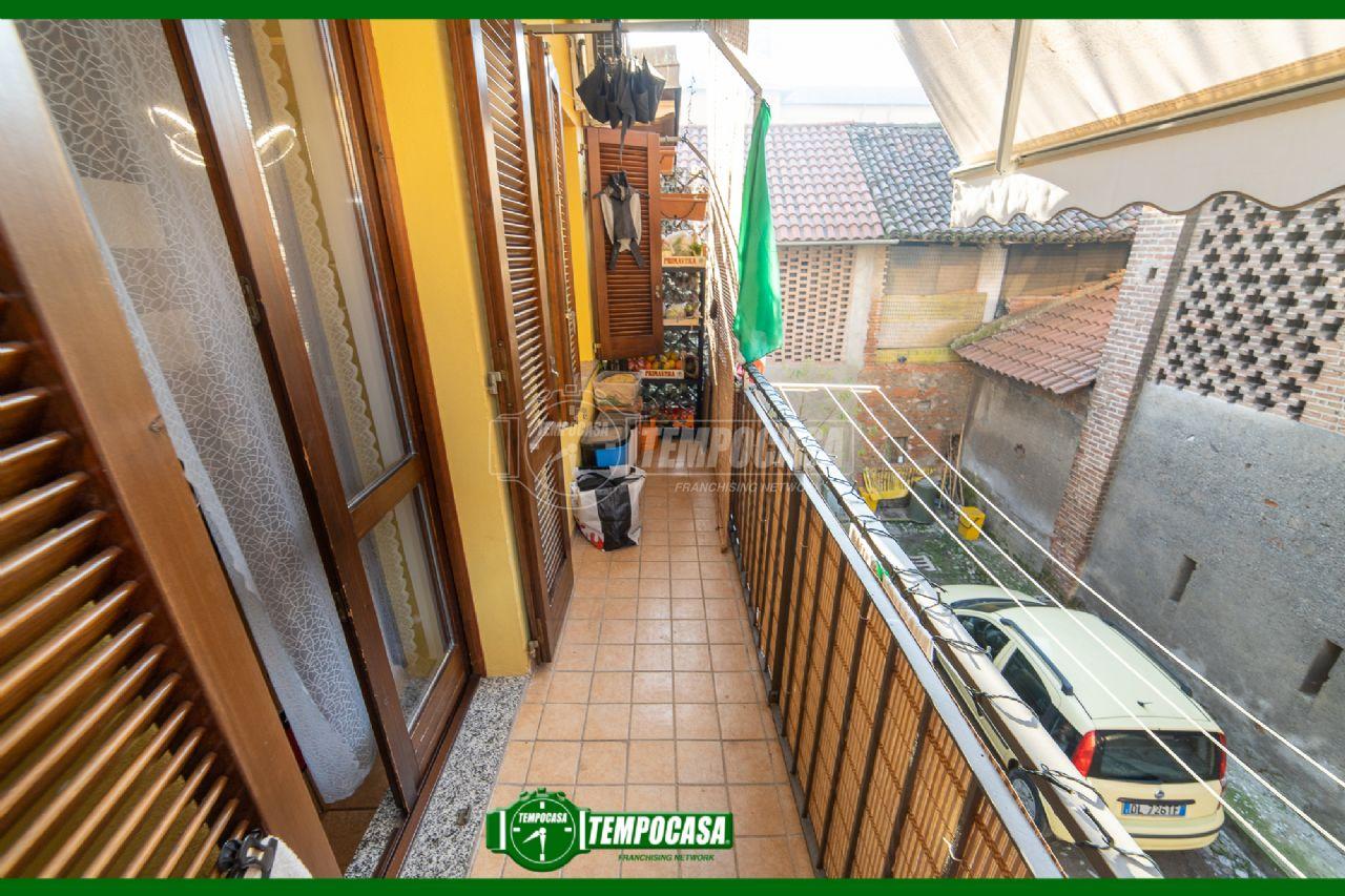 Bilocale in Via Luigi Besana 14, Cavenago di Brianza