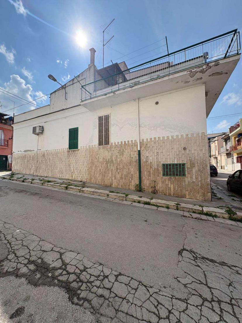 Casa indipendente, Canosa di Puglia — foto 3 di 5
