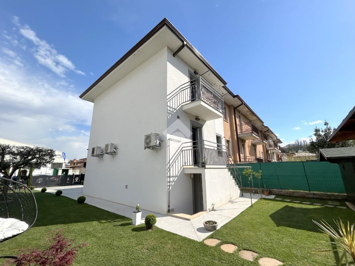 Villa a schiera in Via Ermanno Margheriti 4, Carpenedolo