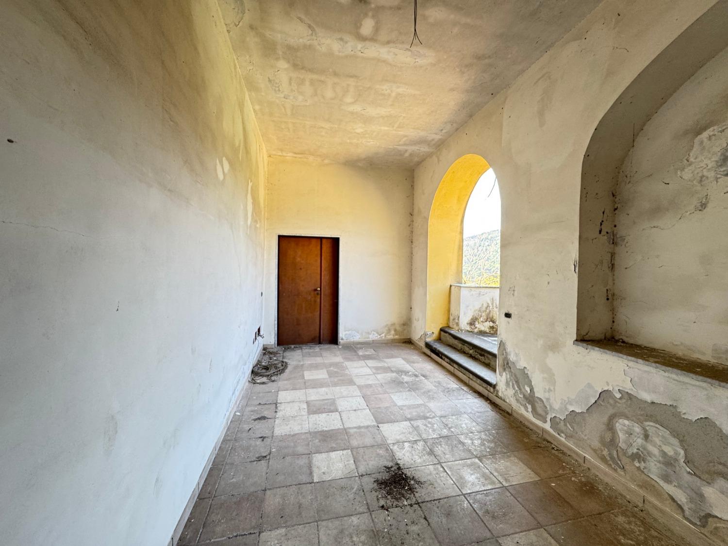 Casa indipendente in Via Raffaele Lambiase 3, Cava de' Tirreni