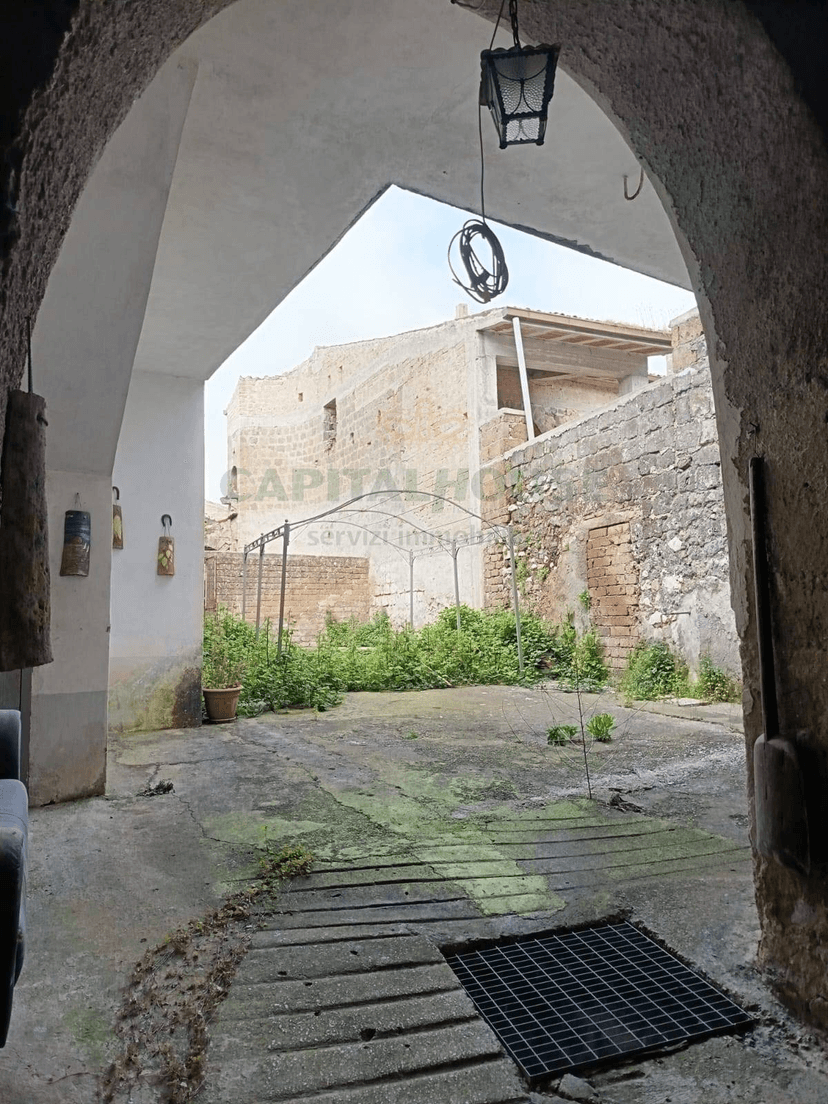 Casa indipendente in Via San Giuseppe di Sommana, Caserta — foto 2 di 5