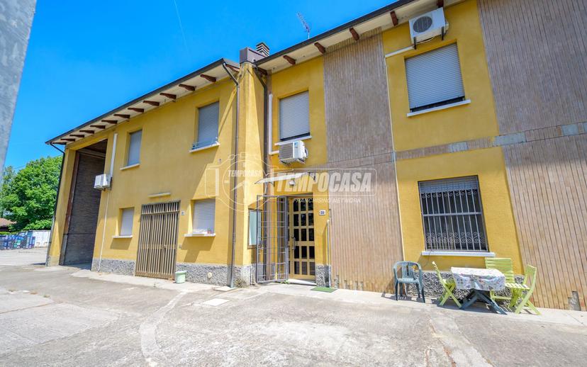 Bilocale in Via del Frullo 30, Castenaso — foto 2 di 5