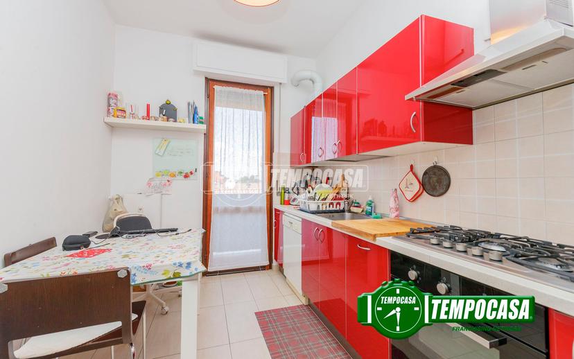 Trilocale in Via San Vittore, Locate di Triulzi