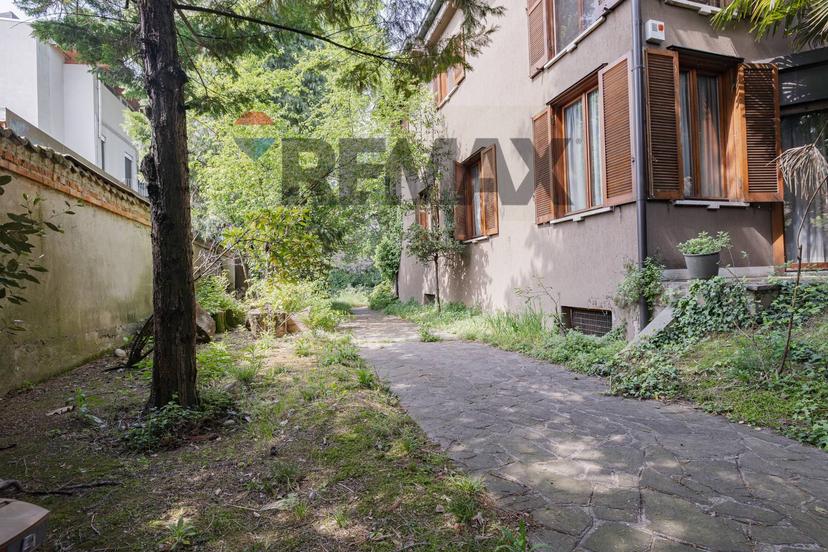 Villa in Via della Mornerina 2, Monza