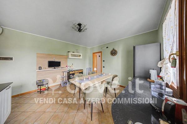 Trilocale in Via Antighe 17/12, Crocetta del Montello — foto 3 di 5
