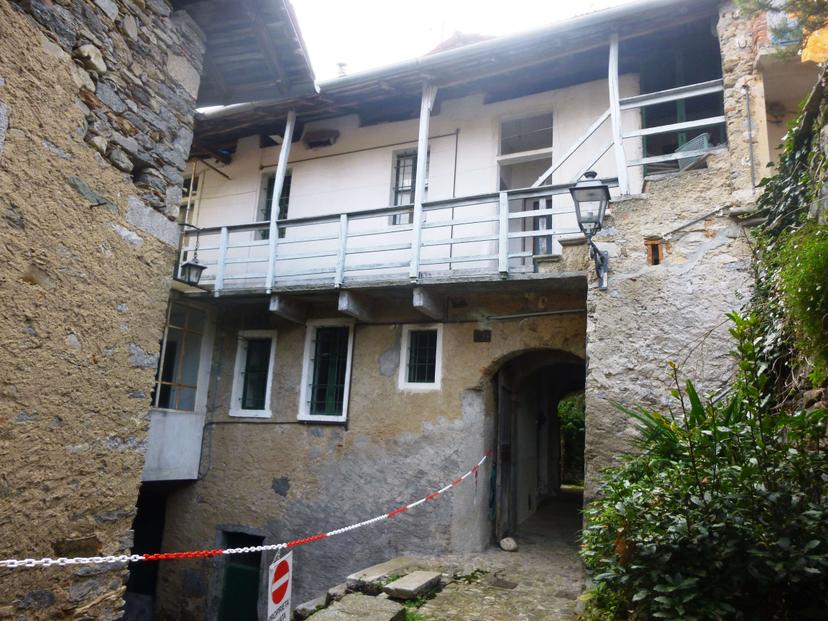 Porzione di casa, Colazza — foto 3 di 5