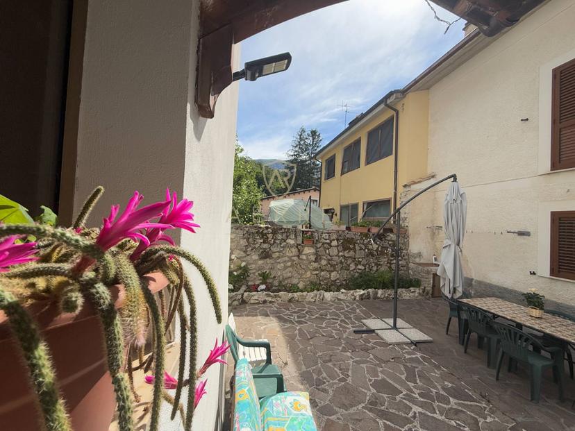 Casa indipendente in Via Roma 179, Sant'Eufemia a Maiella — foto 4 di 5