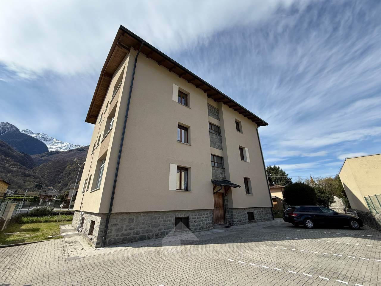 Quadrilocale in Via Corti Giovanni, Delebio