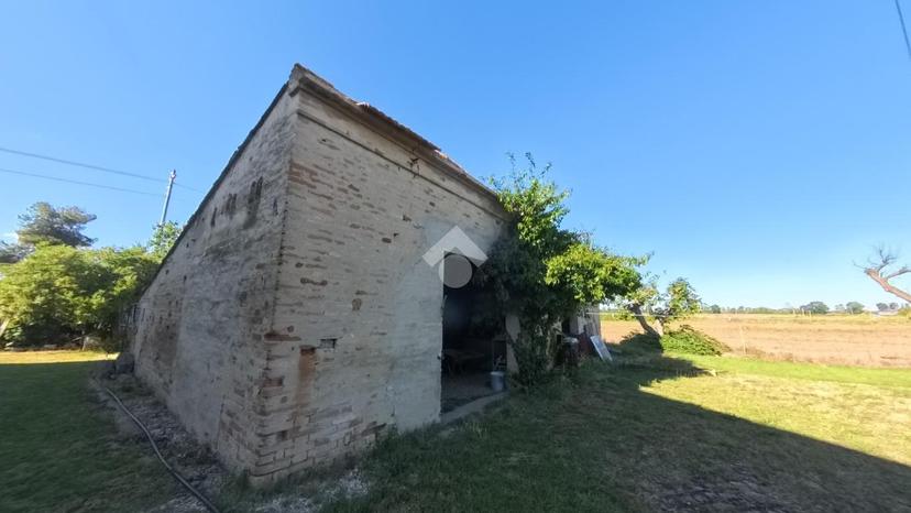 Casa indipendente in Contrada Piane di Chienti 32, Civitanova Marche — foto 3 di 5