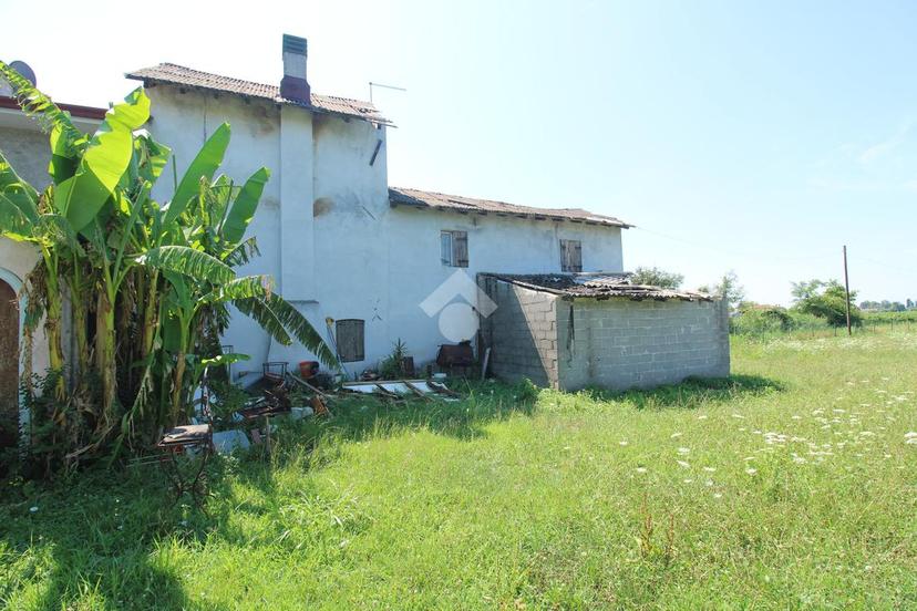Rustico in Via Calleselle, Fontanelle