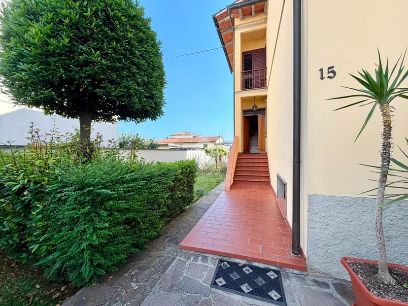 Villa in Via Ponchielli 15, Montemurlo — foto 3 di 5