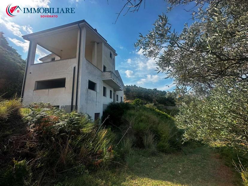 Villa unifamiliare, Gasperina — foto 4 di 5