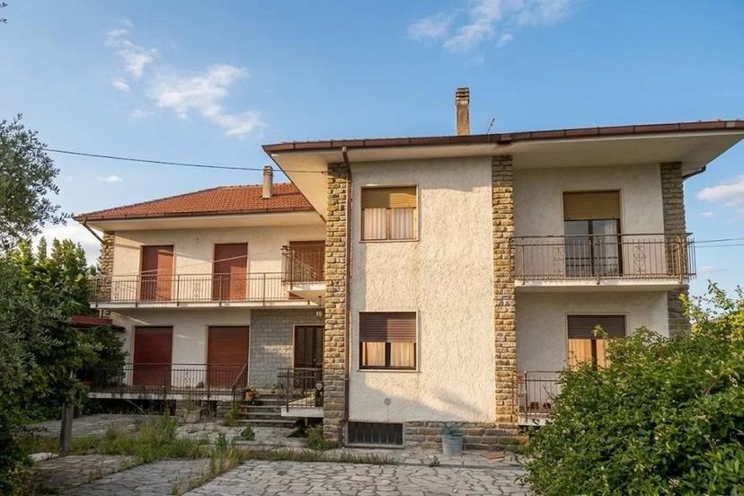 Casa indipendente in Via San Michele, 10, Castelletto Uzzone — foto 3 di 5