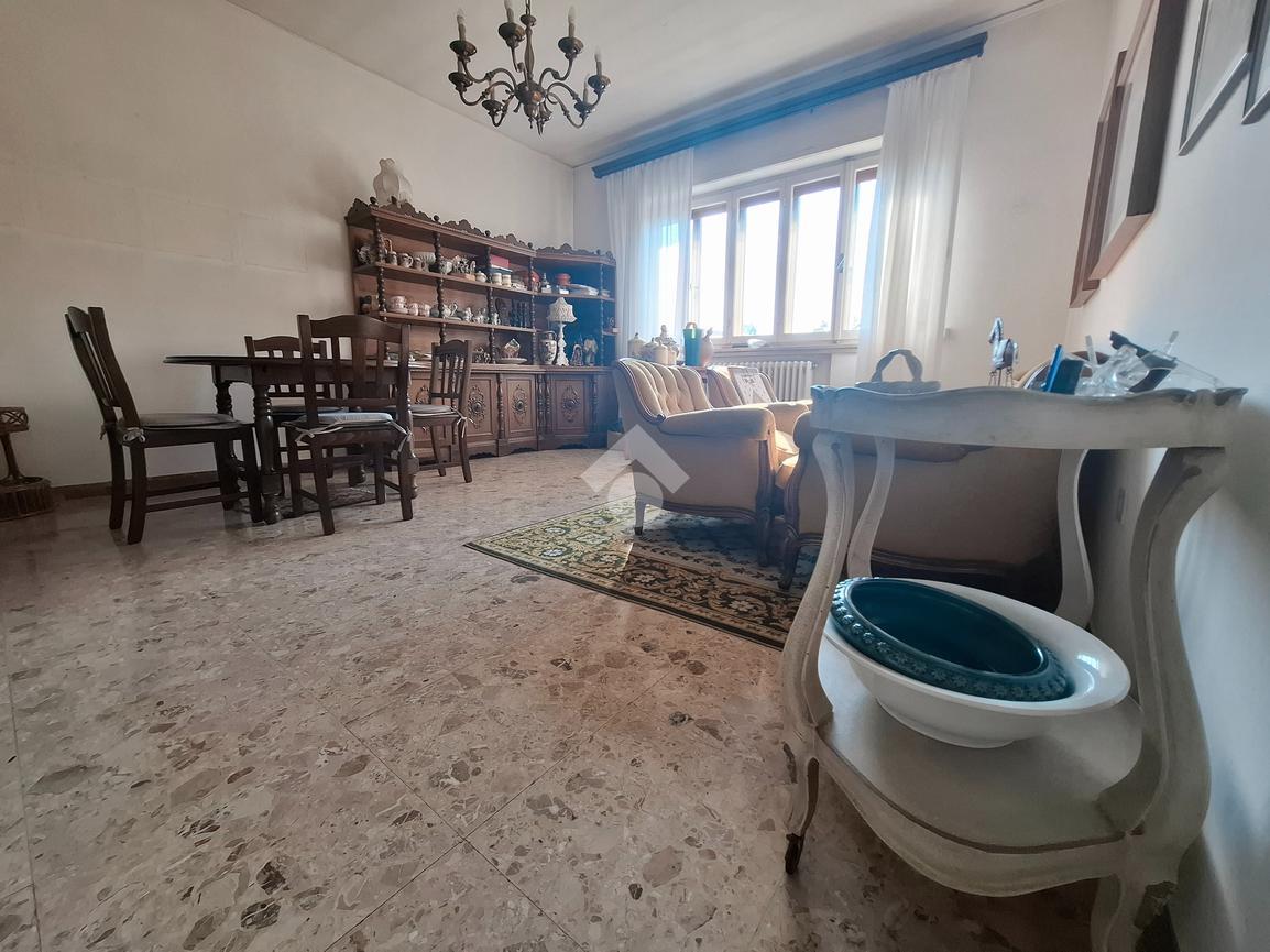 Villa in Via C. Battisti 41, Zevio
