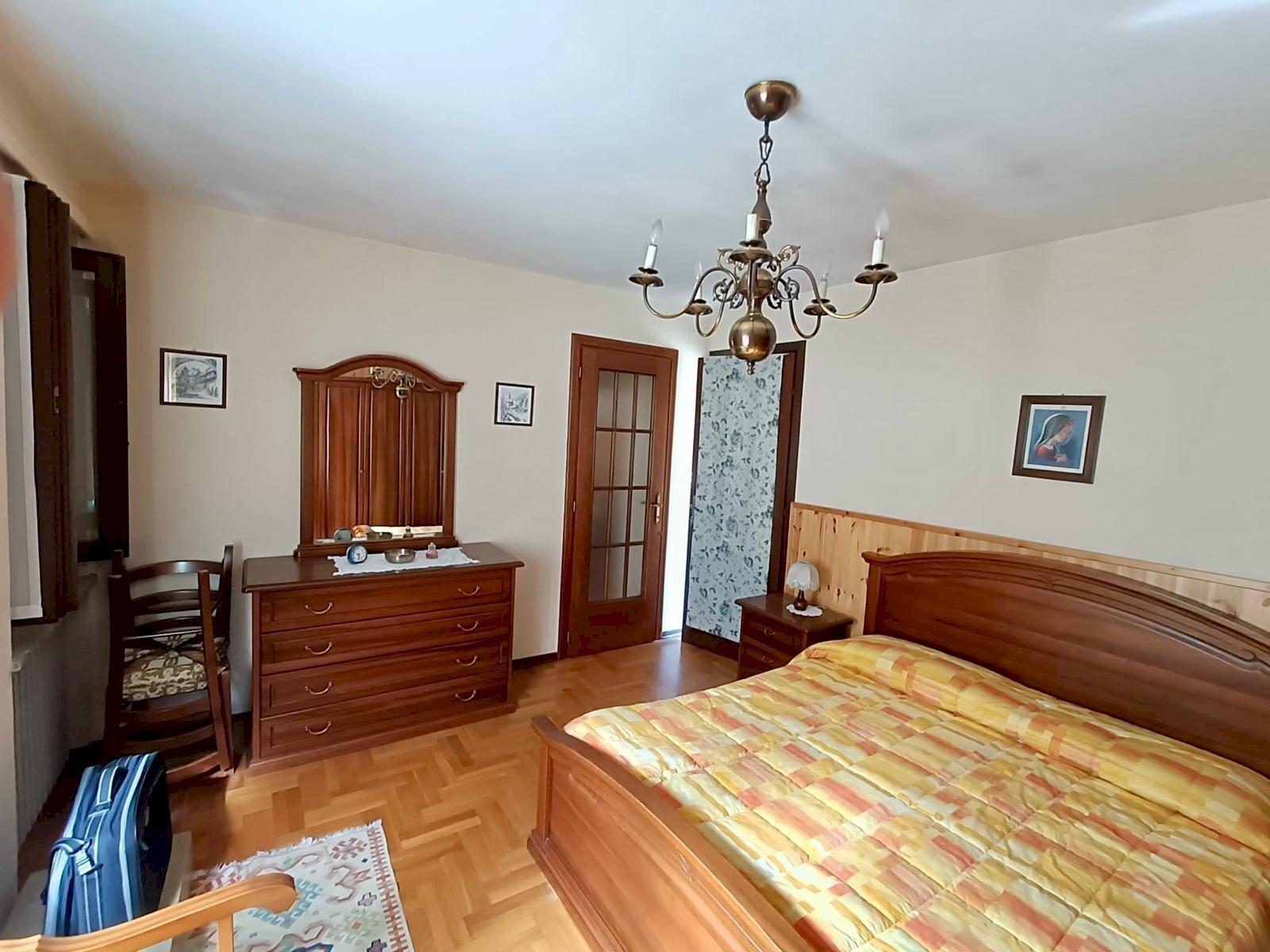 Porzione di casa in Frazione Calcinere Inferiore, Paesana