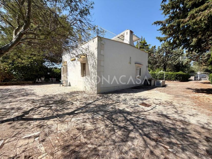 Villa unifamiliare in Strada Provinciale 28 S.N.C., Ostuni