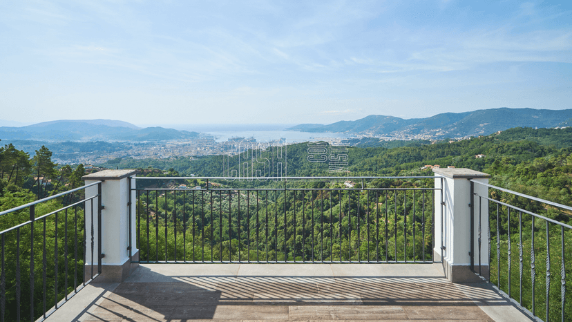 Villa in Via Montalbano 174, La Spezia — foto 2 di 5