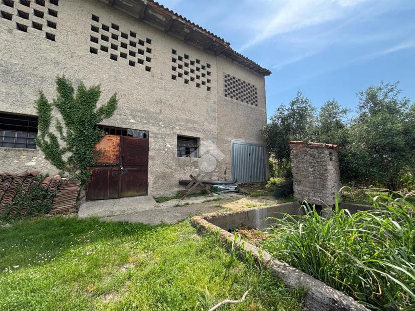 Rustico in Via Canova, Sommacampagna — foto 2 di 5