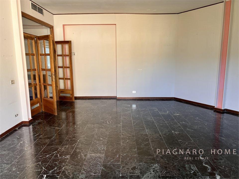 Quadrilocale in Via Cabrini 6, Pontremoli
