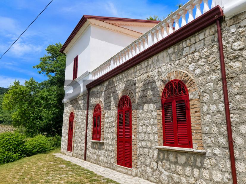 Villa in C.da Aria Rossa Snc, Malito — foto 2 di 5