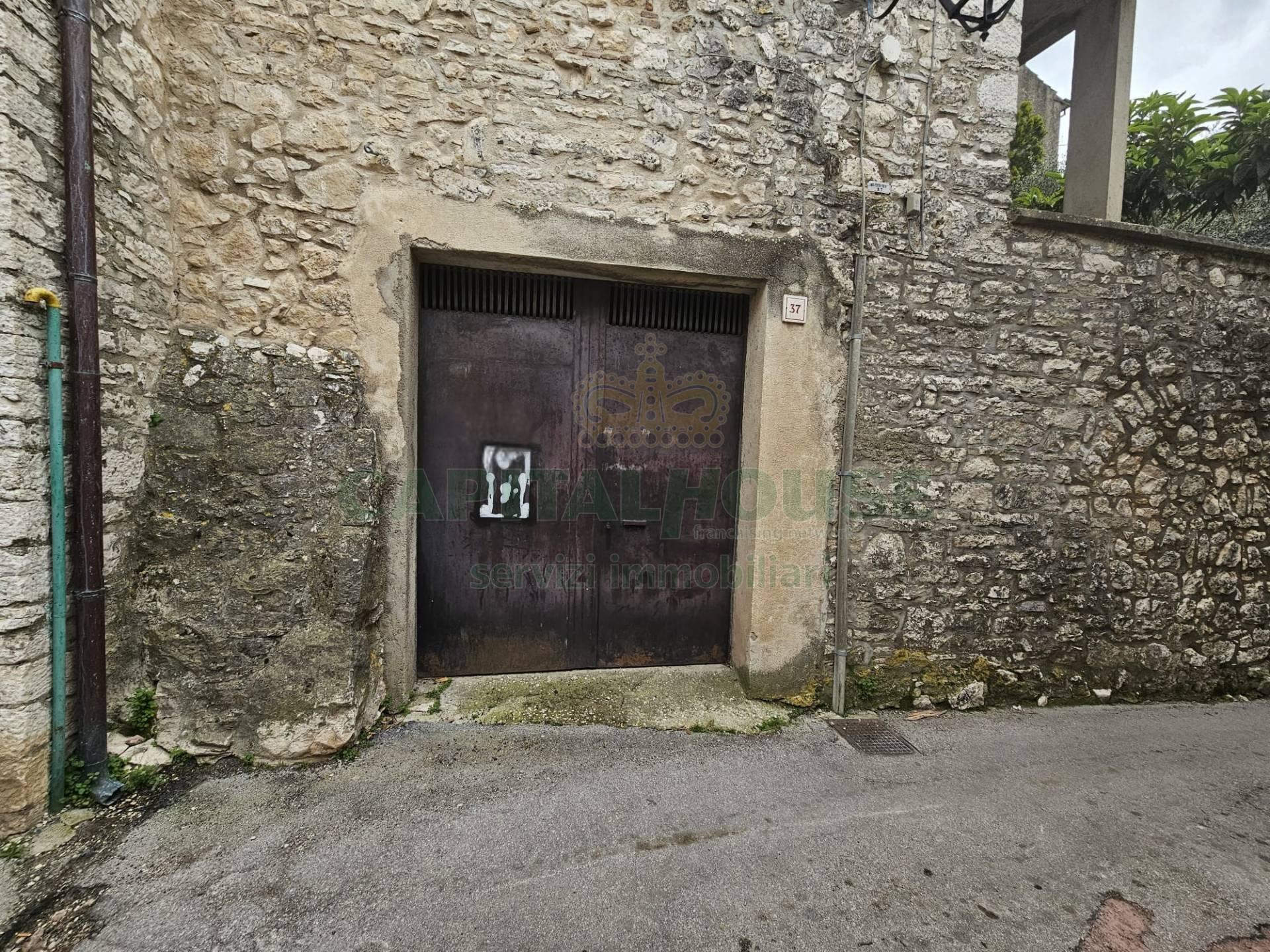 Casa indipendente in Vico del Nord, Monteroduni