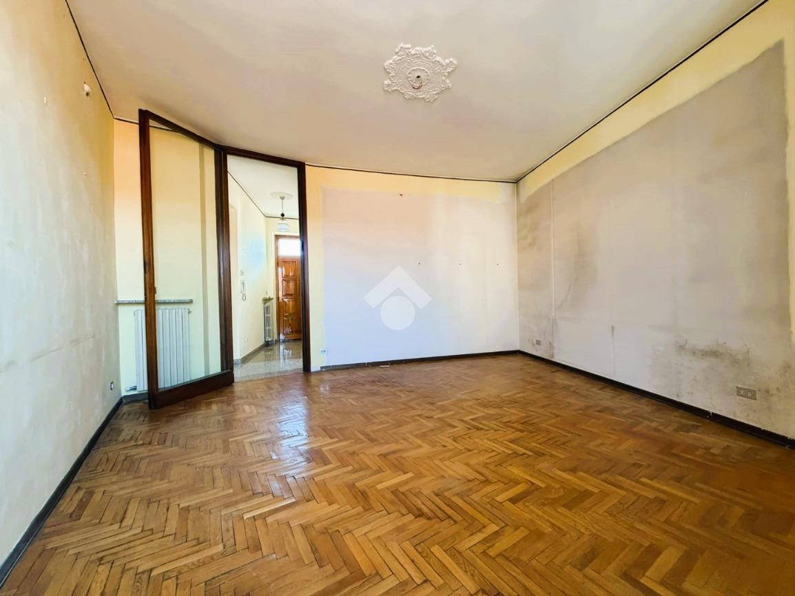 Trilocale in Via Alessandro Manzoni 1, Bernareggio