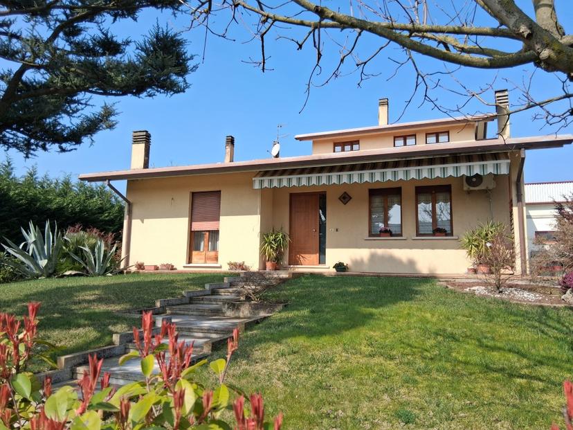Villa in Via dell'Industria, N. 12, Orgiano — foto 4 di 5