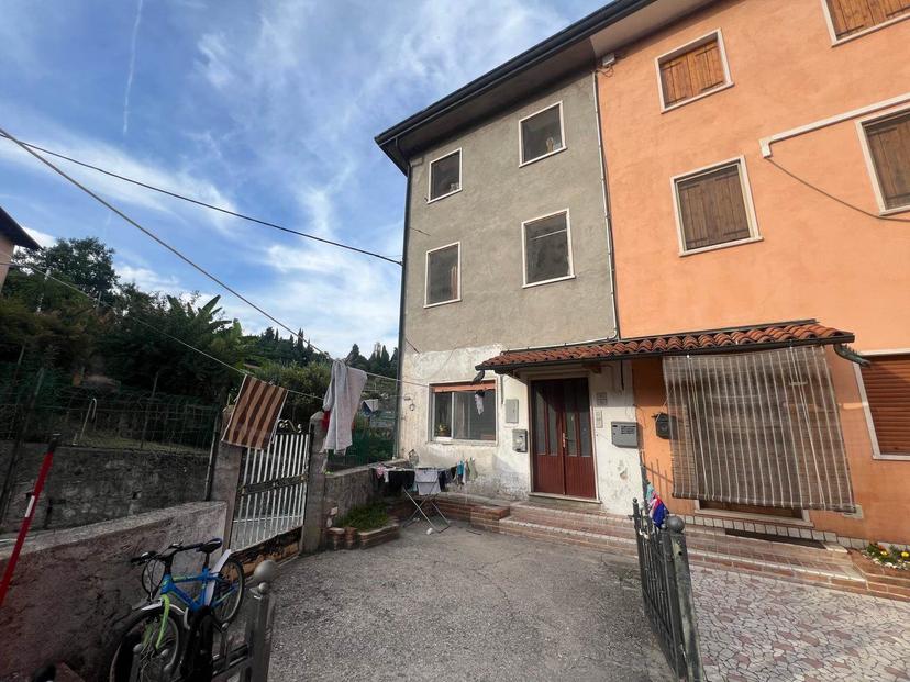 Appartamento in Via Marconi, Montorso Vicentino — foto 3 di 5