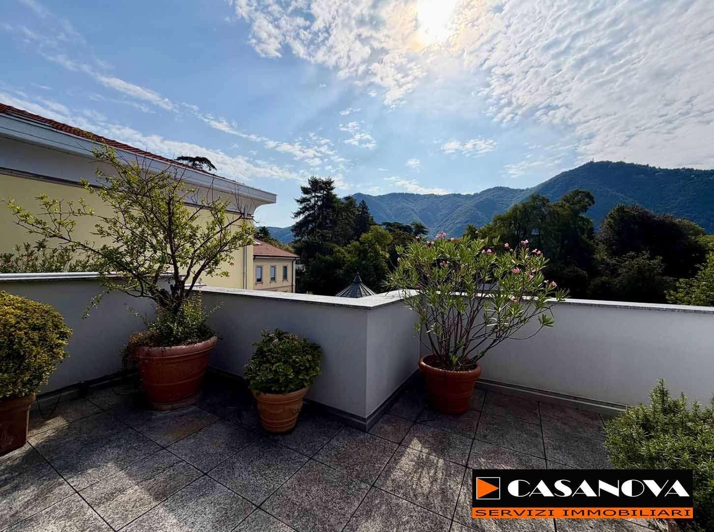 Bilocale, Cernobbio