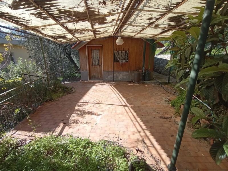 Casa indipendente in Via Privata Carli, Imperia