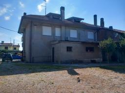 Villa, Lusia