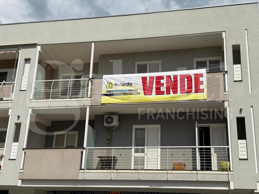 Quadrilocale in Via Nazionale Appia, Curti — foto 5 di 5