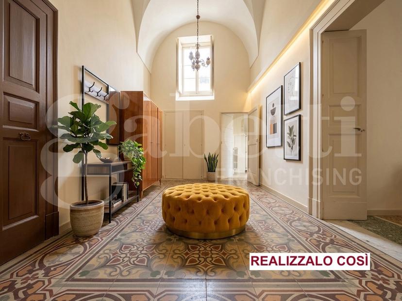 Appartamento in Corte dei Guarini  11, Lecce