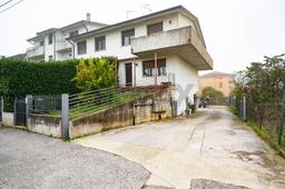 Villa a schiera in Via XXIV Aprile 85, Sustinente