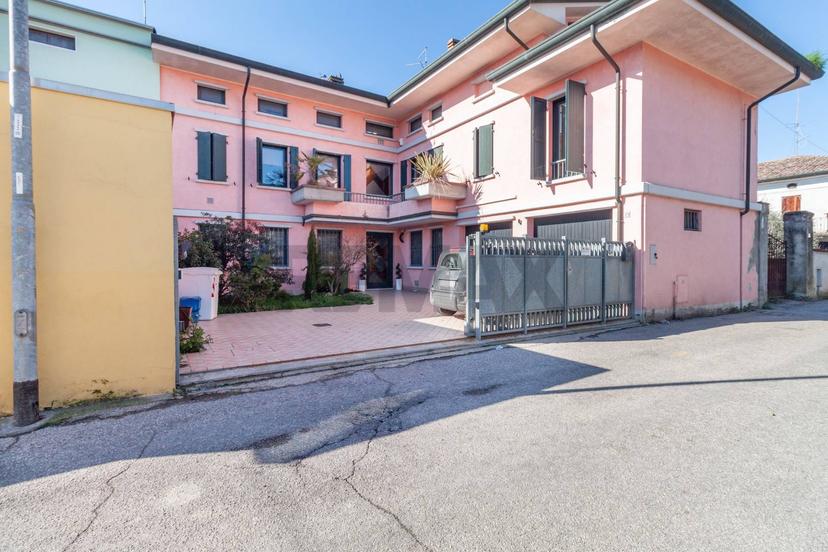 Casa indipendente, Viadana — foto 2 di 5