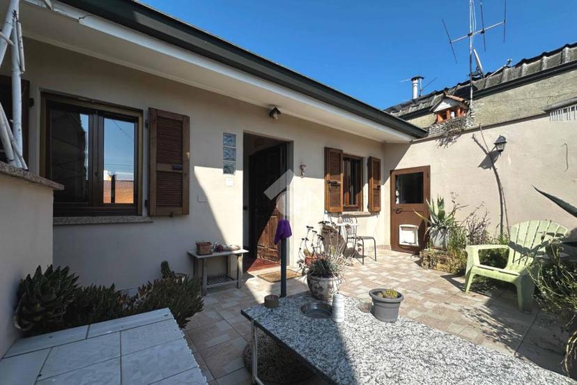 Casa indipendente in Via Nino dall'Oro 17, Crespiatica — foto 3 di 5