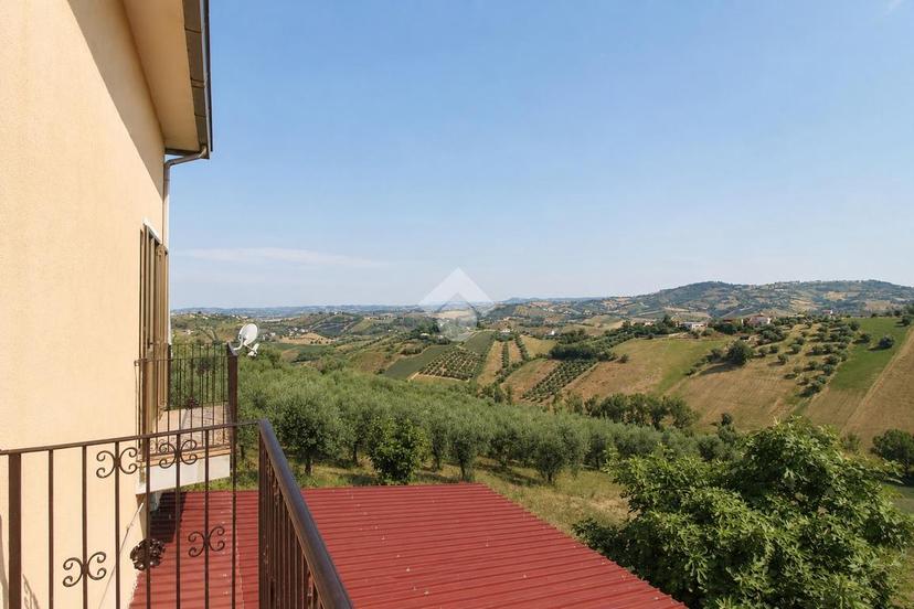 Casa indipendente in Contrada Colle Cerreto, Mosciano Sant'Angelo — foto 5 di 5