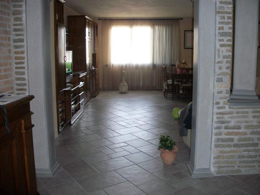 Casa indipendente in Via Meucci 60, Pisa