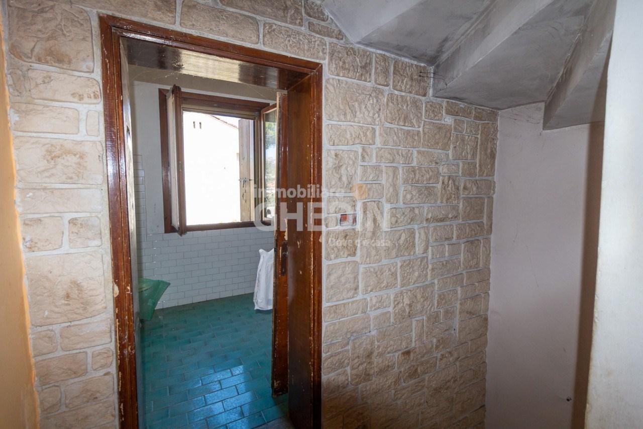Villa a schiera, San Pietro di Feletto