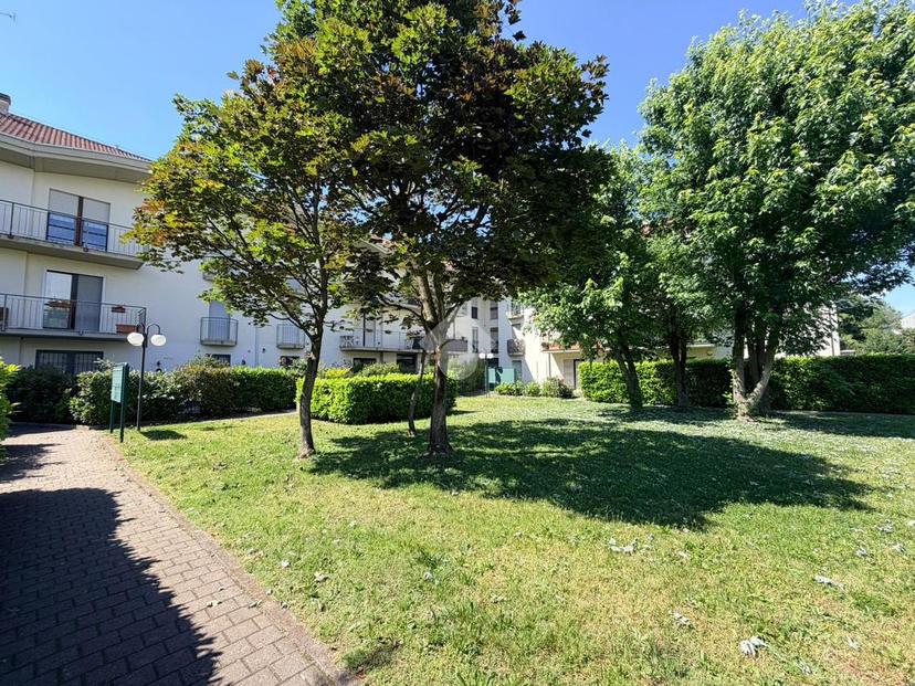 Trilocale in Via Rose 3, Brescia
