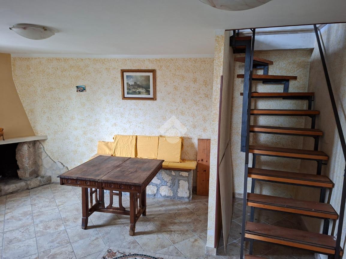 Casa indipendente in Via della Croce, Fumone