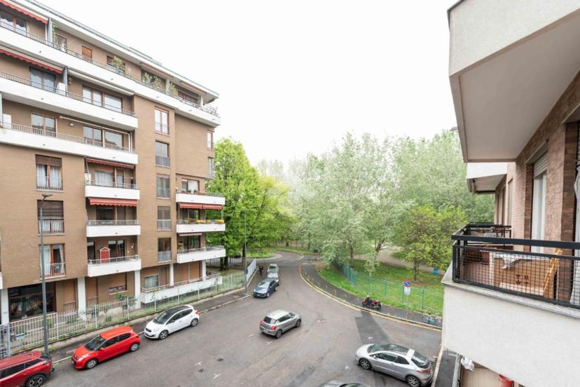 Trilocale in Via Attilio Cassoni 16, Milano