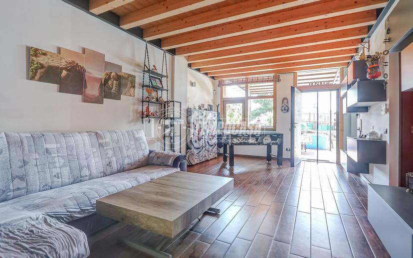 Villa in Via Niccolò Paganini, Bolladello-Peveranza 2, Cairate — foto 3 di 5